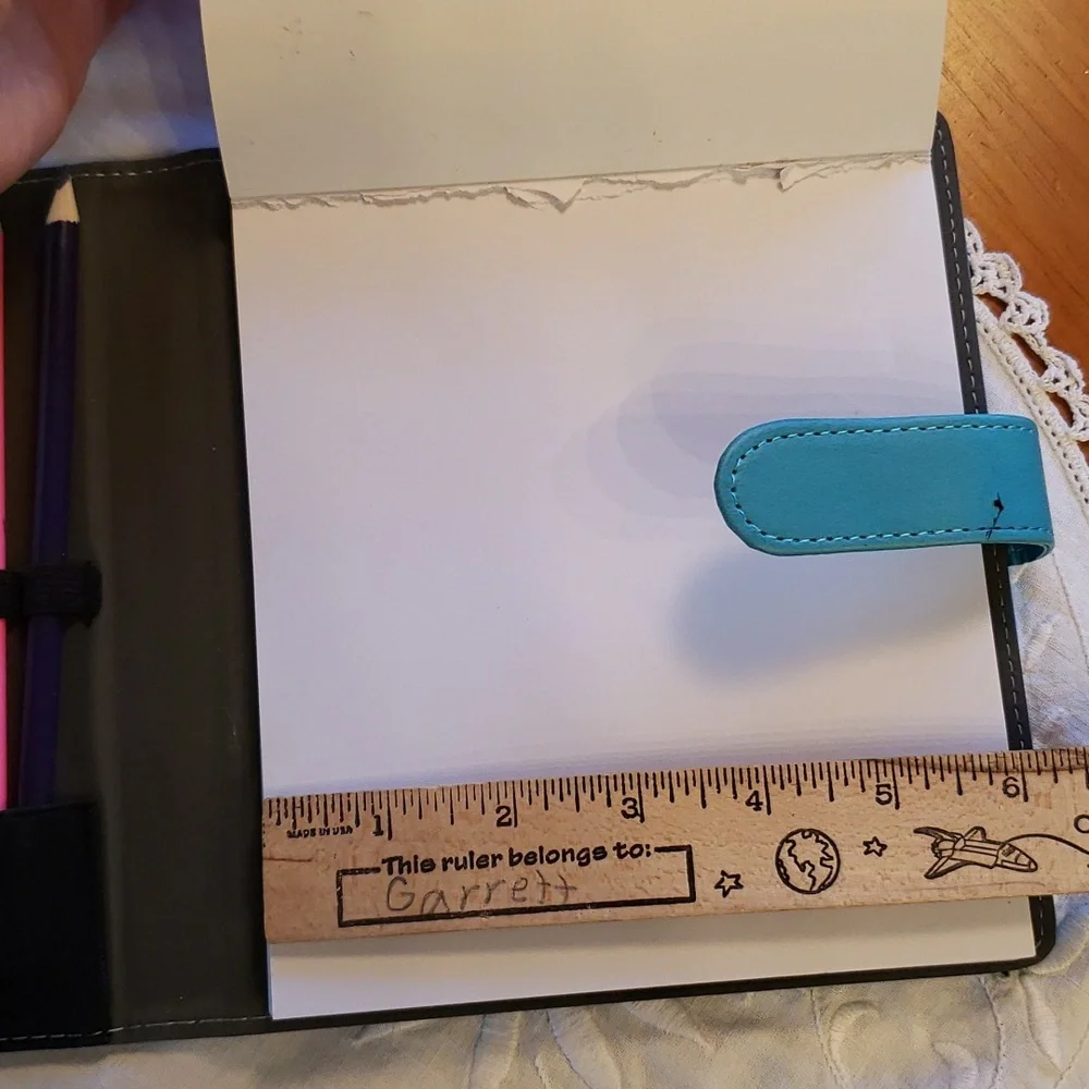 3/$15 Art Set Travel Binder